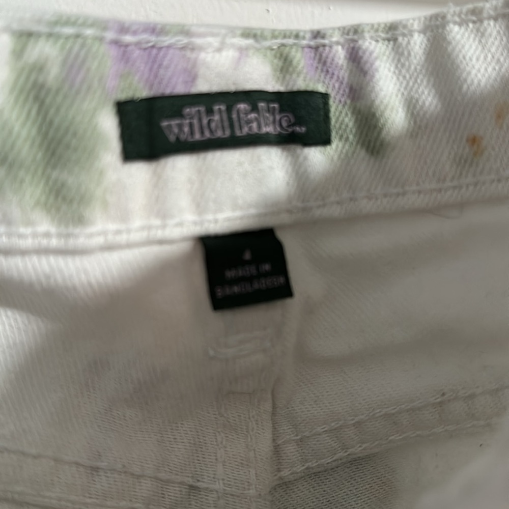 Highest rise frayed white Wild Fable Jean Shorts. - Picture 5 of 6